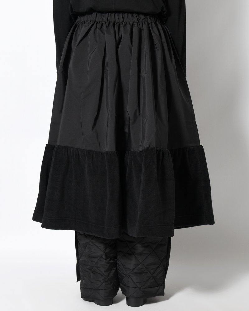 UNISEX POLAR x TECHNICAL NYLON SKIRT -BLACK-