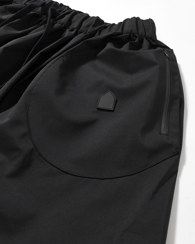 UNISEX POLAR x TECHNICAL NYLON SKIRT -BLACK-
