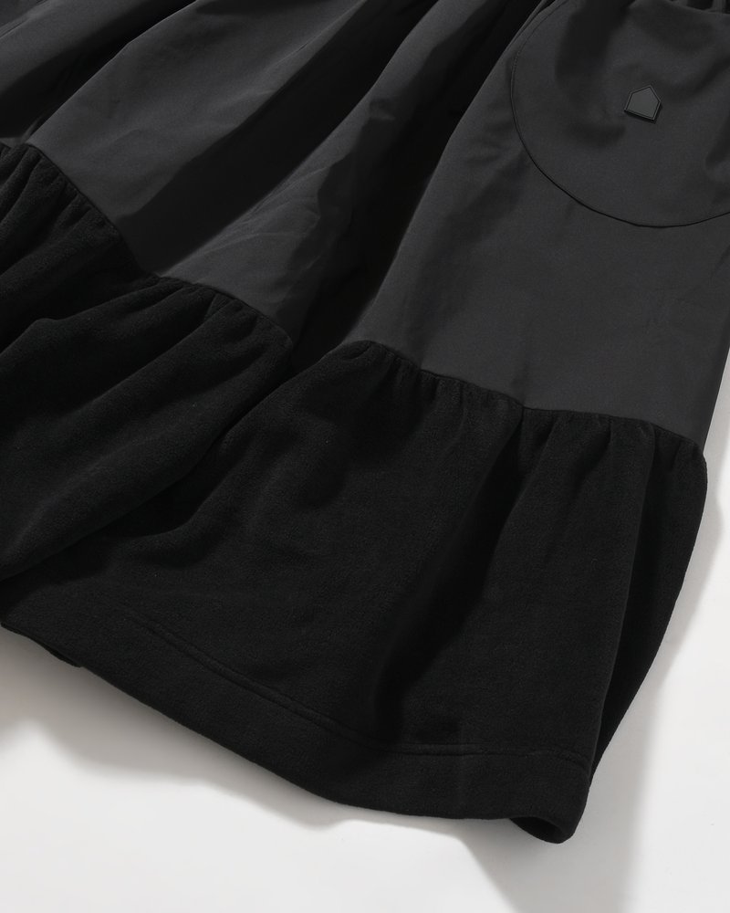 UNISEX POLAR x TECHNICAL NYLON SKIRT -BLACK-