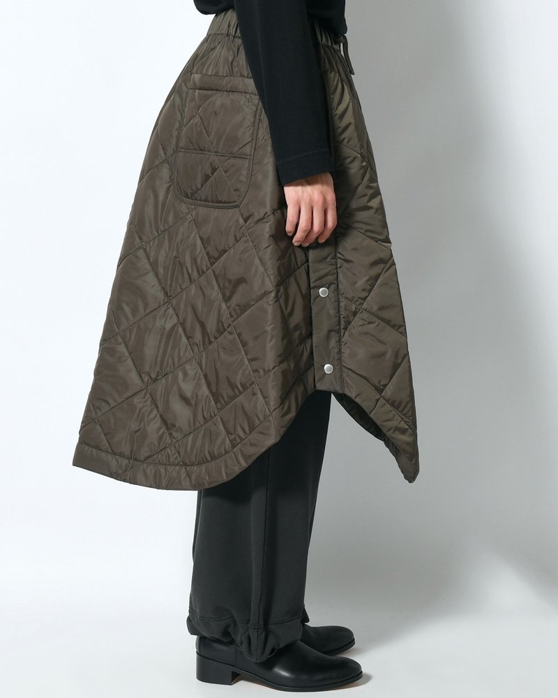 UNISEX QUILTED SKIRT -KHAKI-