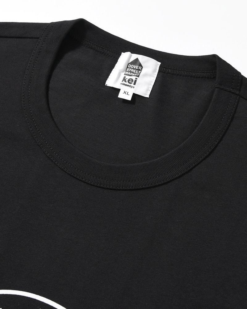 UNISEX LARGE EMBLEM PRINT SHORTSLEEVE TEE -BLACK-