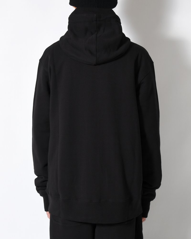UNISEX HUT EMBROIDERY ZIPPED HOODIE -BLACK-