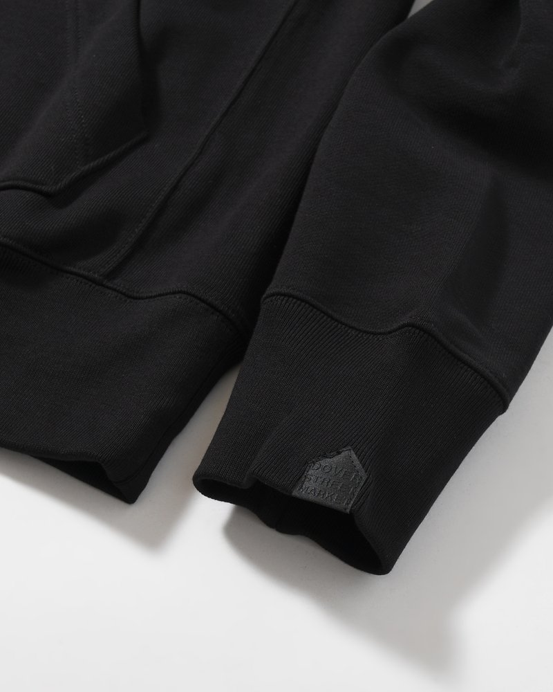 UNISEX HUT EMBROIDERY ZIPPED HOODIE -BLACK-