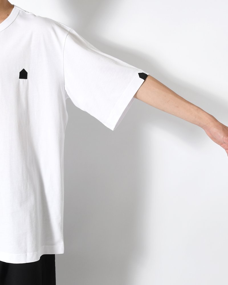 UNISEX FOOTBALL BACK PRINT SHORTSLEEVE TEE -WHITE-