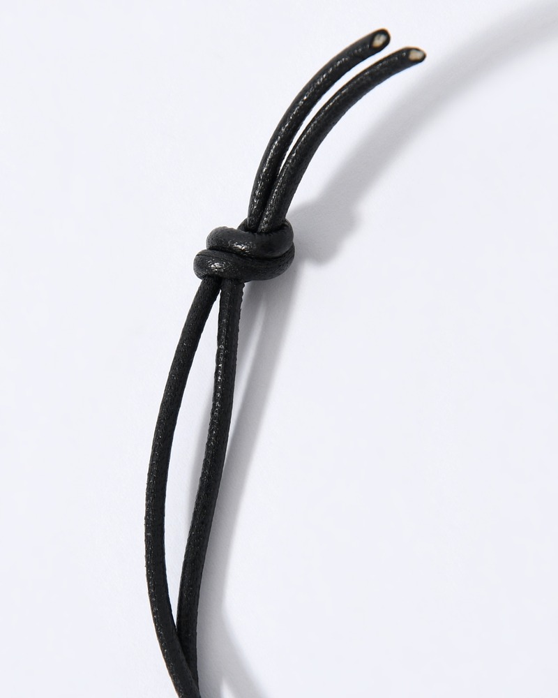 FLAT ANCHOR LEATHER STRING -BLACK-