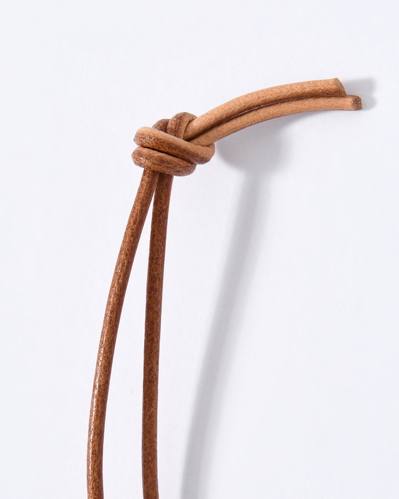 FLAT ANCHOR LEATHER STRING -BROWN-