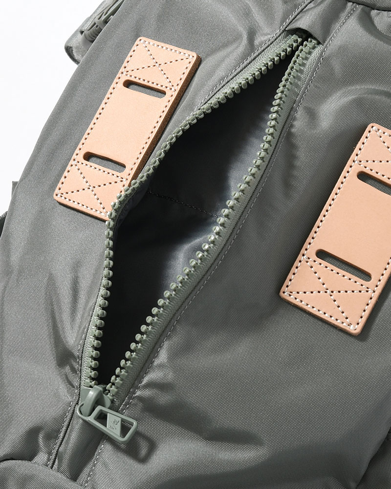 420 re/cor TRAVEL BP -FOLIAGE GREEN-