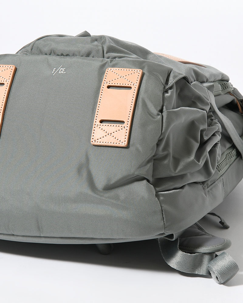 420 re/cor TRAVEL BP -FOLIAGE GREEN-