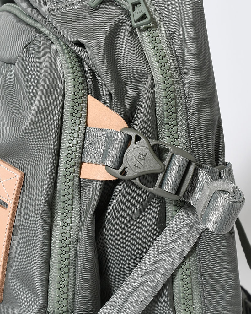 420 re/cor TRAVEL BP -FOLIAGE GREEN-