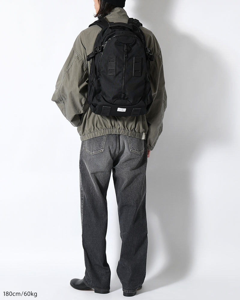 950 TRAVEL BP -BLACK-