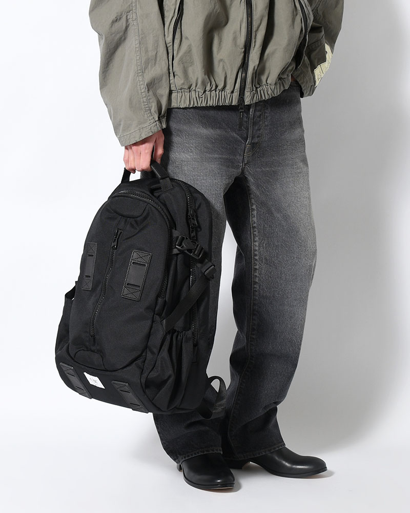 950 TRAVEL BP -BLACK-