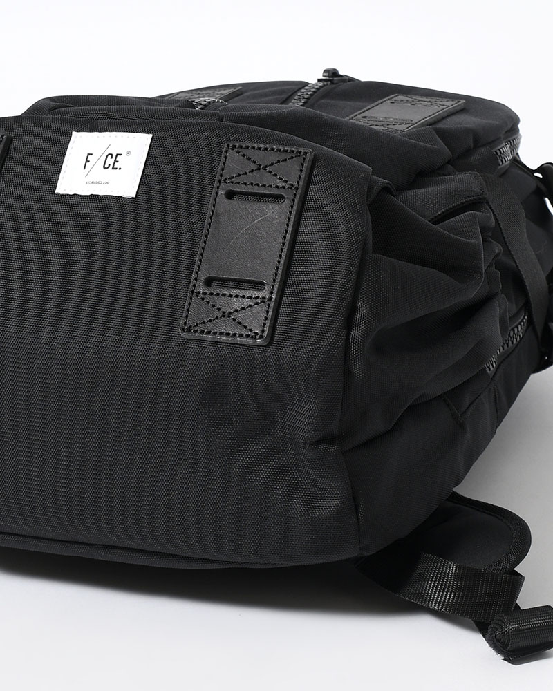 950 TRAVEL BP -BLACK-