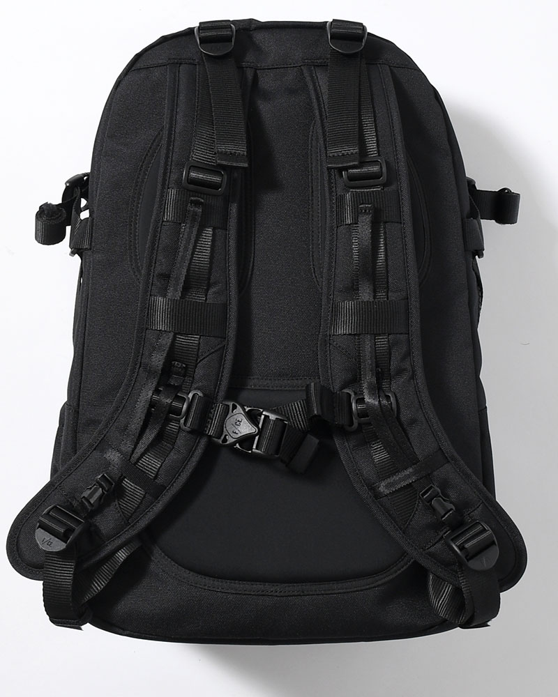 950 TRAVEL BP -BLACK-