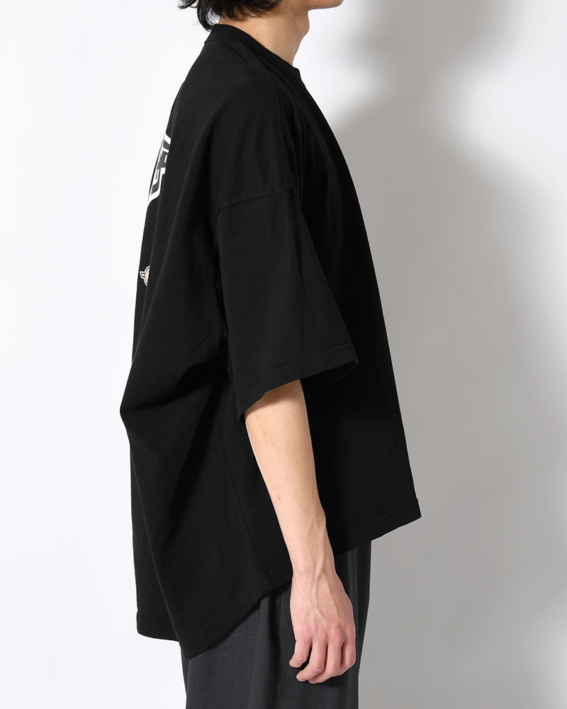 MARY COCOON POCKET SHORT-SLEEVE CUTSEW / HYOMA -BLACK-