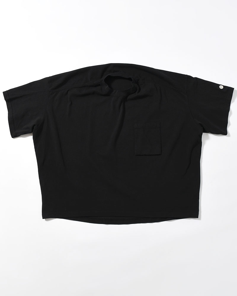 MARY COCOON POCKET SHORT-SLEEVE CUTSEW / HYOMA -BLACK-