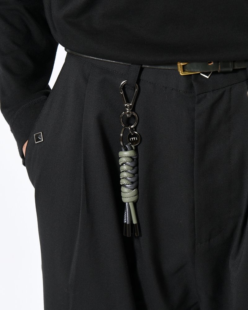 CRISTY TWO CODE SNAKE KNOT CHARM / STCOW -GM/KHAKI-