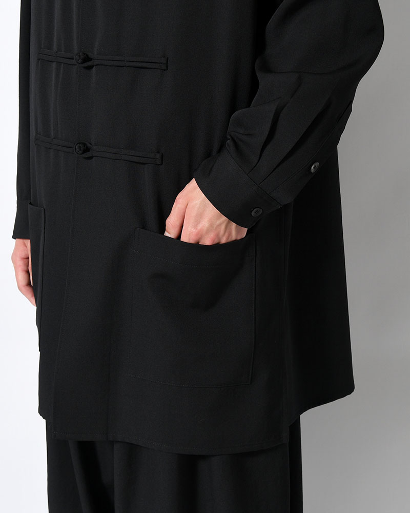 WOOL GABARDINE CHINA BUTTON BLOUSE -BLACK-