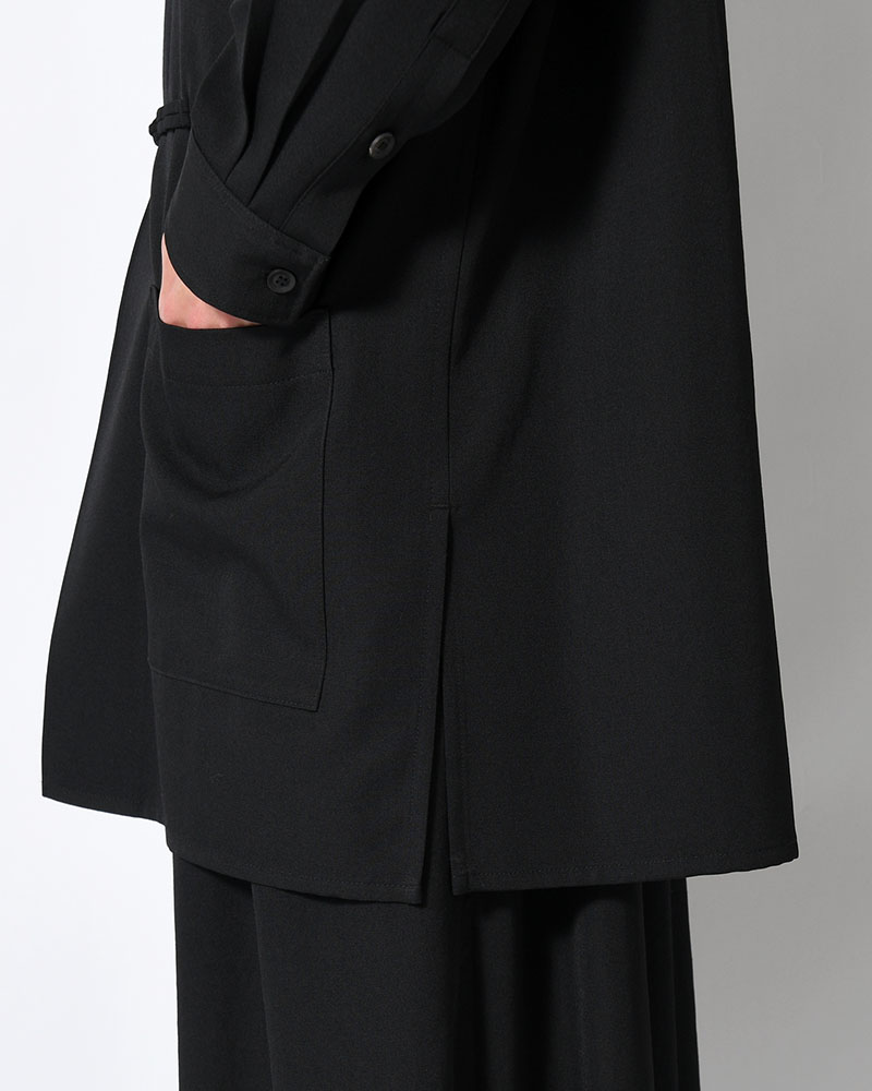 WOOL GABARDINE CHINA BUTTON BLOUSE -BLACK-