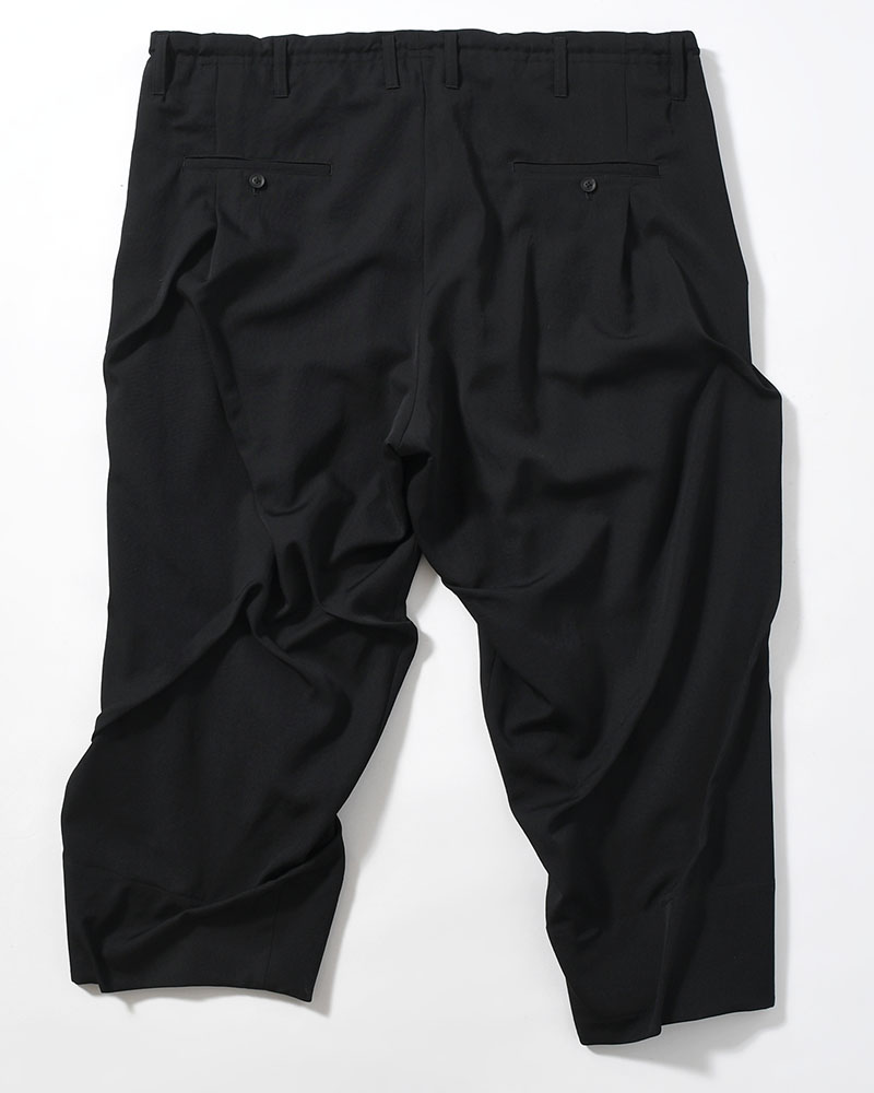 WOOL GABARDINE RANDOM TUCK PANTS -BLACK-
