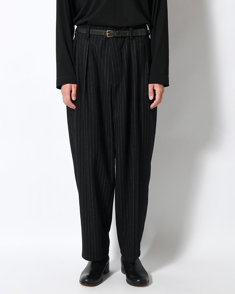 TOP STRIPE FLANNEL 2TUCKS SLIM PANTS -BLACK-