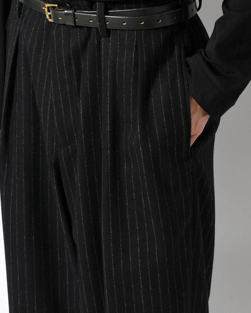 TOP STRIPE FLANNEL 2TUCKS SLIM PANTS -BLACK-