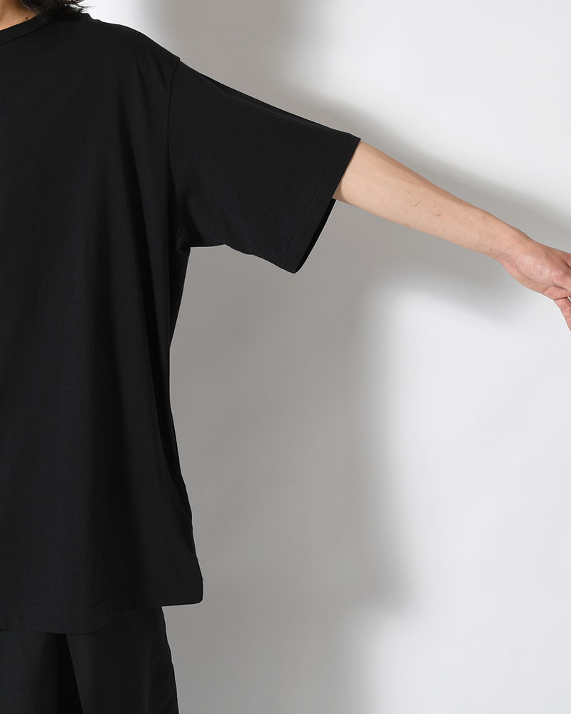 COTTON SINGLE JERSEY ROUND NECK SHORT SLV -BLACK-