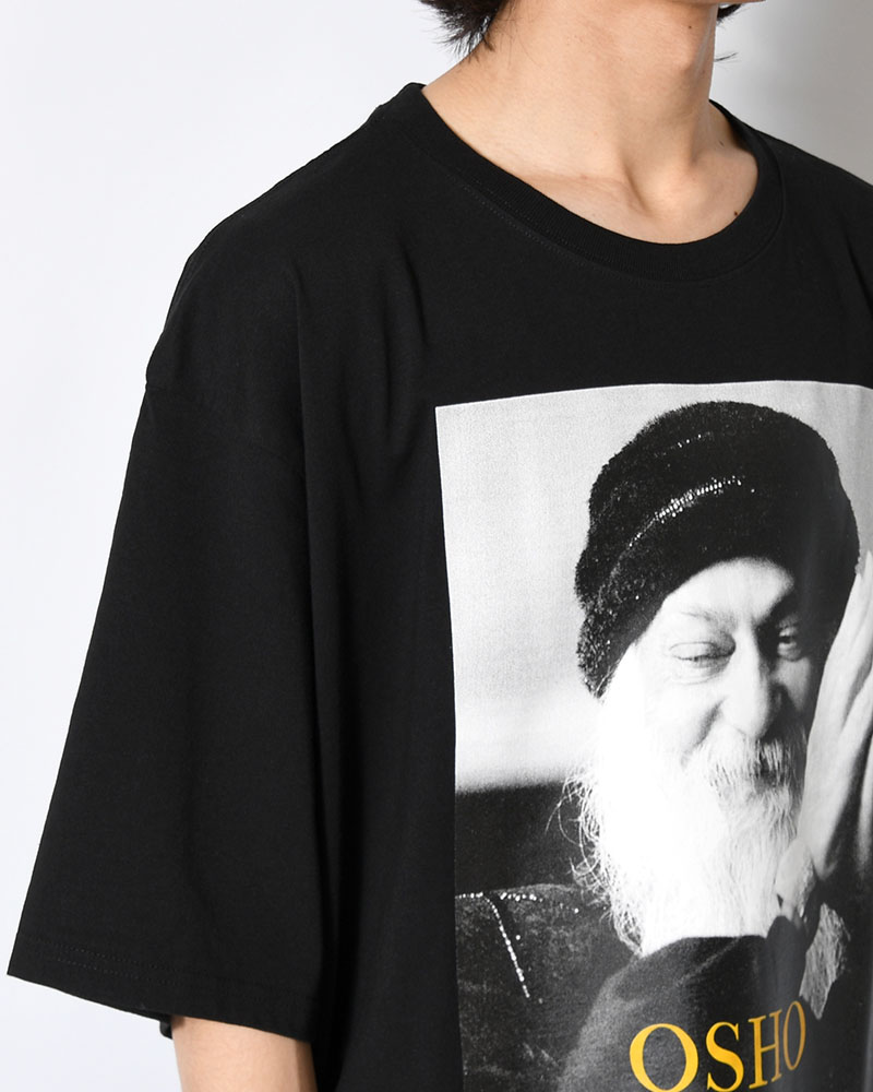 BIG SIZE SLIT T-SH (OSHO) -BLACK-