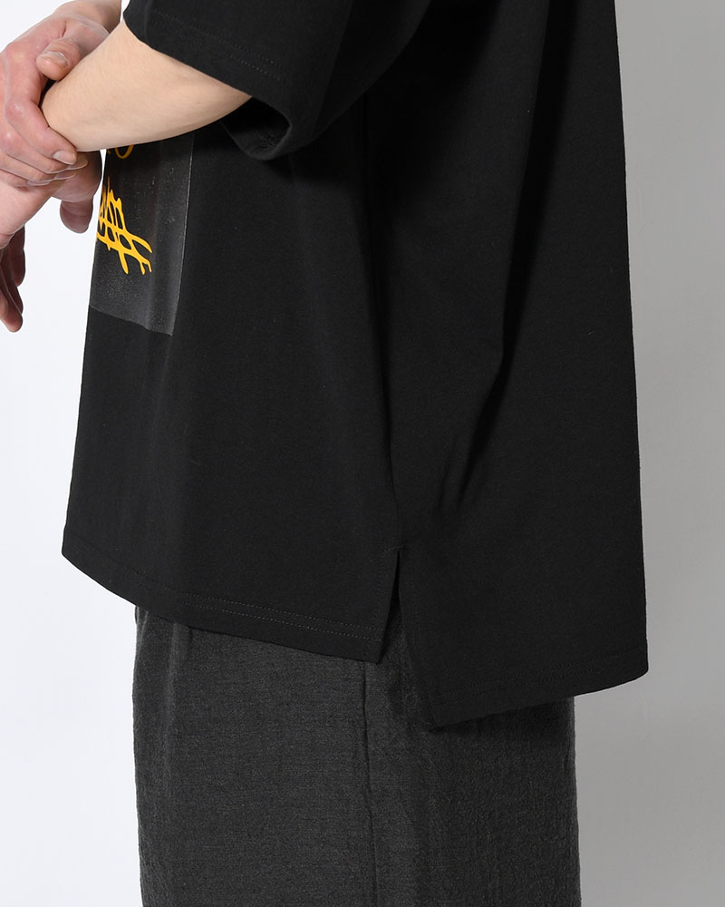 BIG SIZE SLIT T-SH (OSHO) -BLACK-