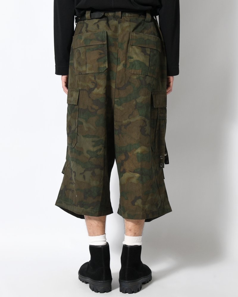 VILLAIN POLICEMAN SHORTS -WOODLAND CAMO-
