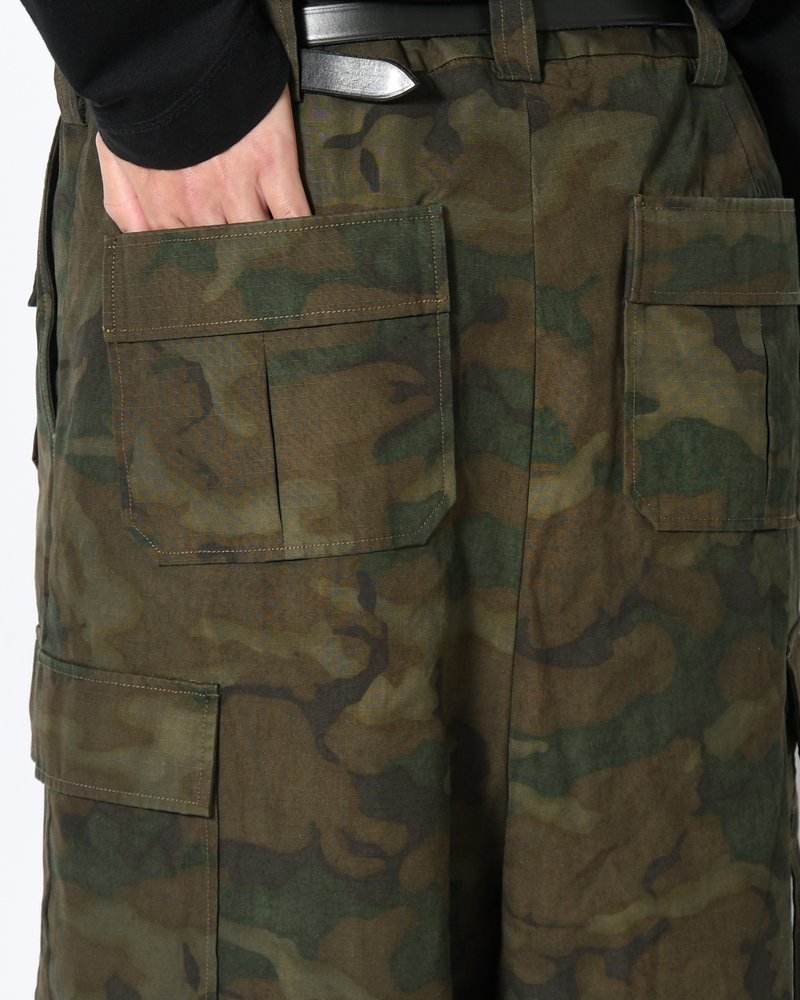 VILLAIN POLICEMAN SHORTS -WOODLAND CAMO-