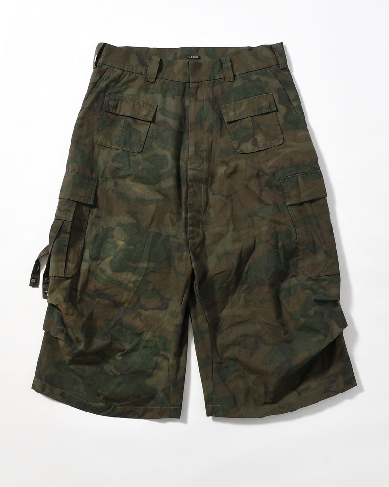 VILLAIN POLICEMAN SHORTS -WOODLAND CAMO-