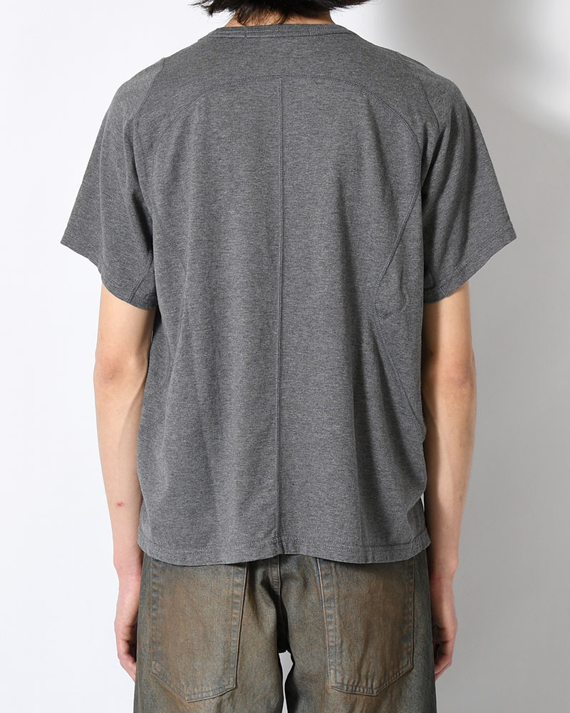 PANELLED HALF SLEEVE T-SHIRT -CHARCOAL-