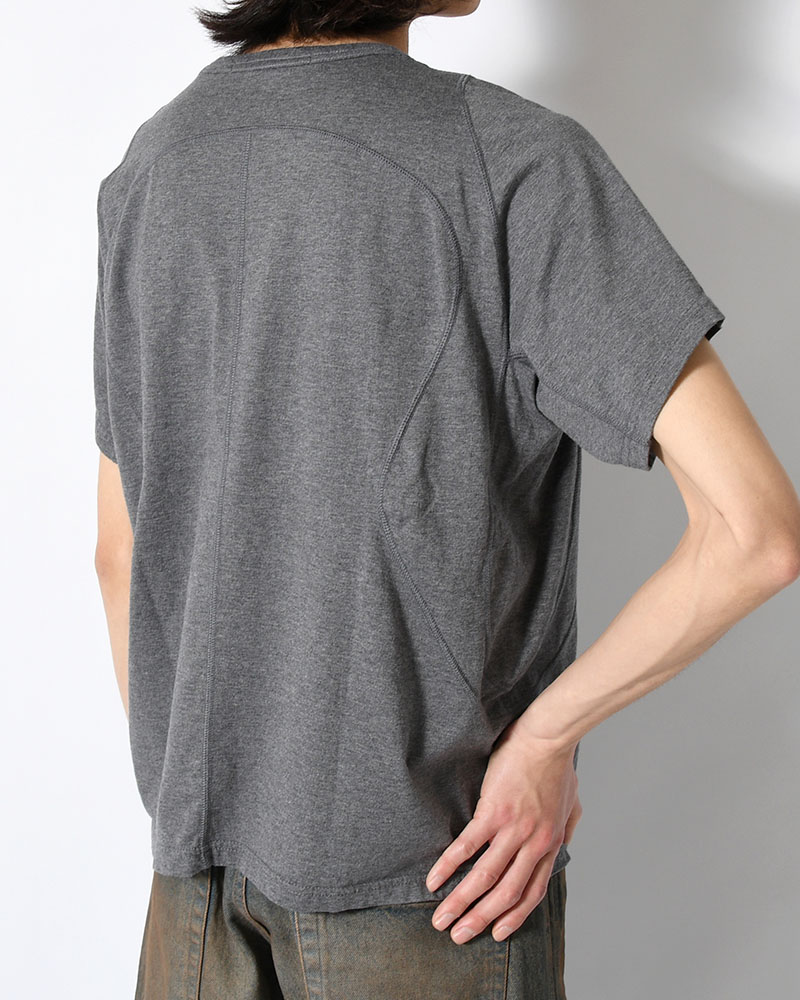 PANELLED HALF SLEEVE T-SHIRT -CHARCOAL-