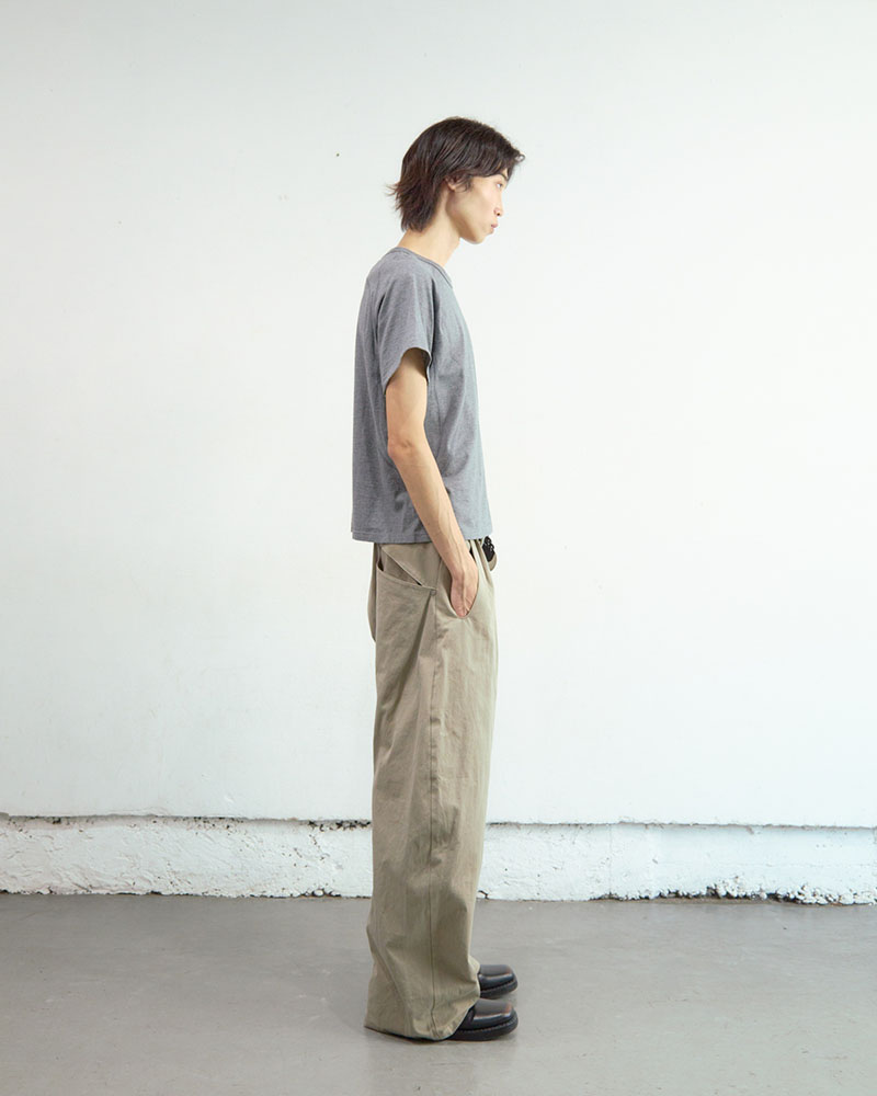 PANELLED HALF SLEEVE T-SHIRT -CHARCOAL-