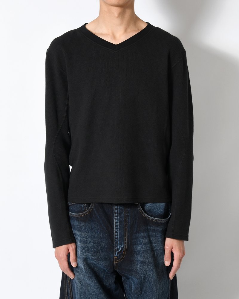 PANELLED LONG SLEEVE V-NECK T-SHIRT -BLACK-