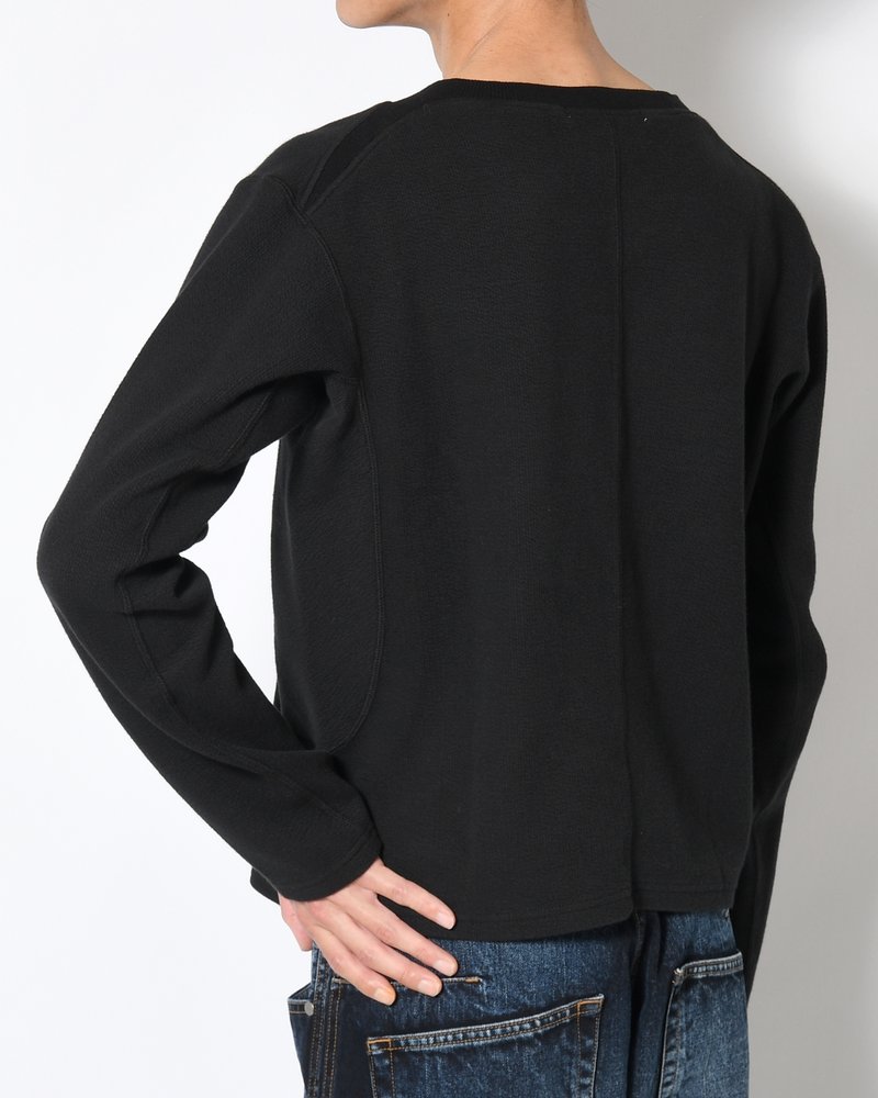 PANELLED LONG SLEEVE V-NECK T-SHIRT -BLACK-