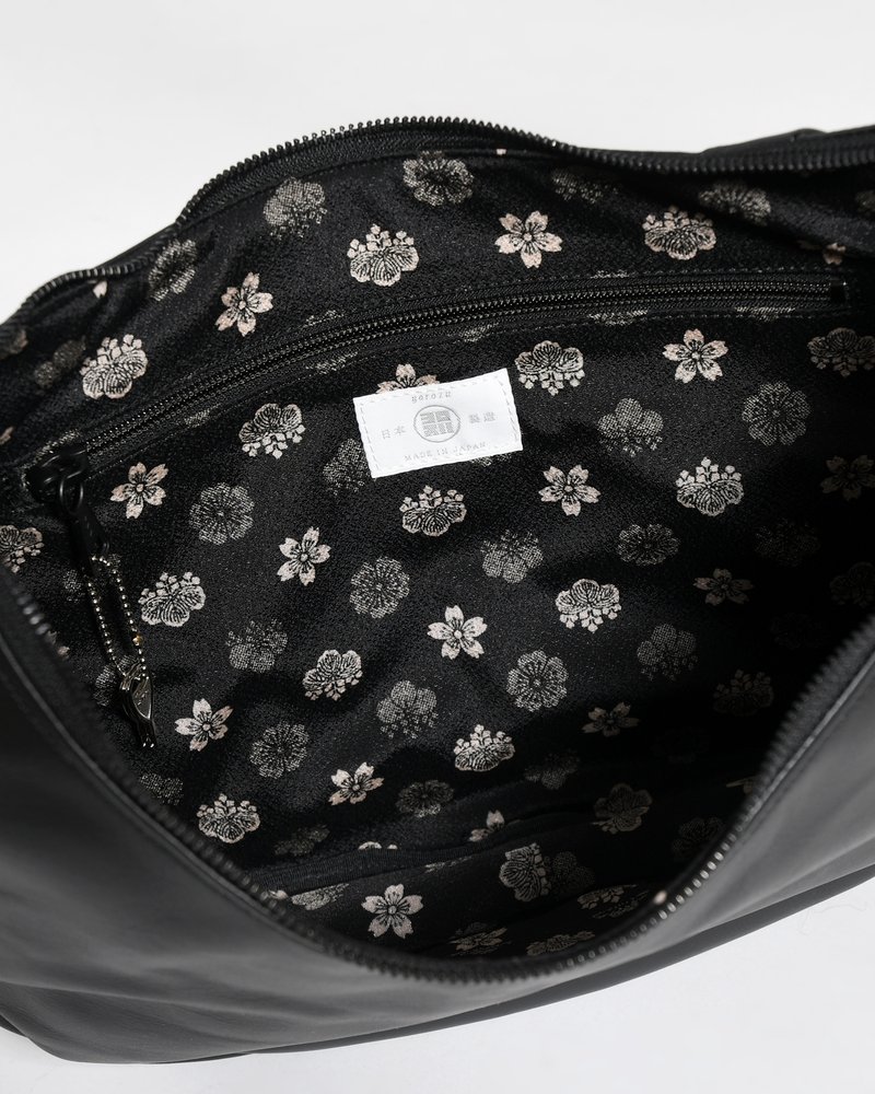 MIKAZUKI SHOULDER LARGE "WATERPROOF" -BLACK-