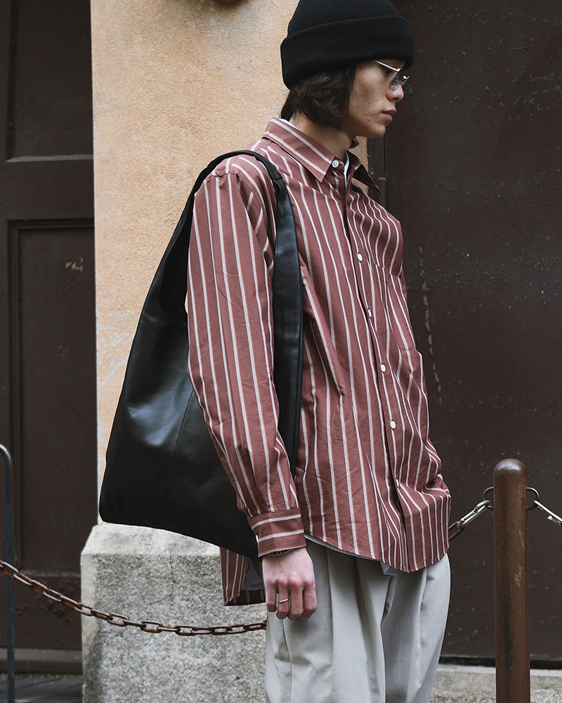 LEATHER TOTE BAG -BLACK-