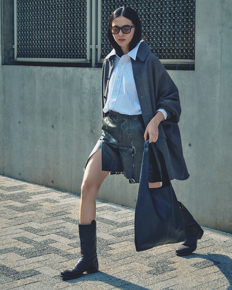 LEATHER TOTE BAG -BLACK-