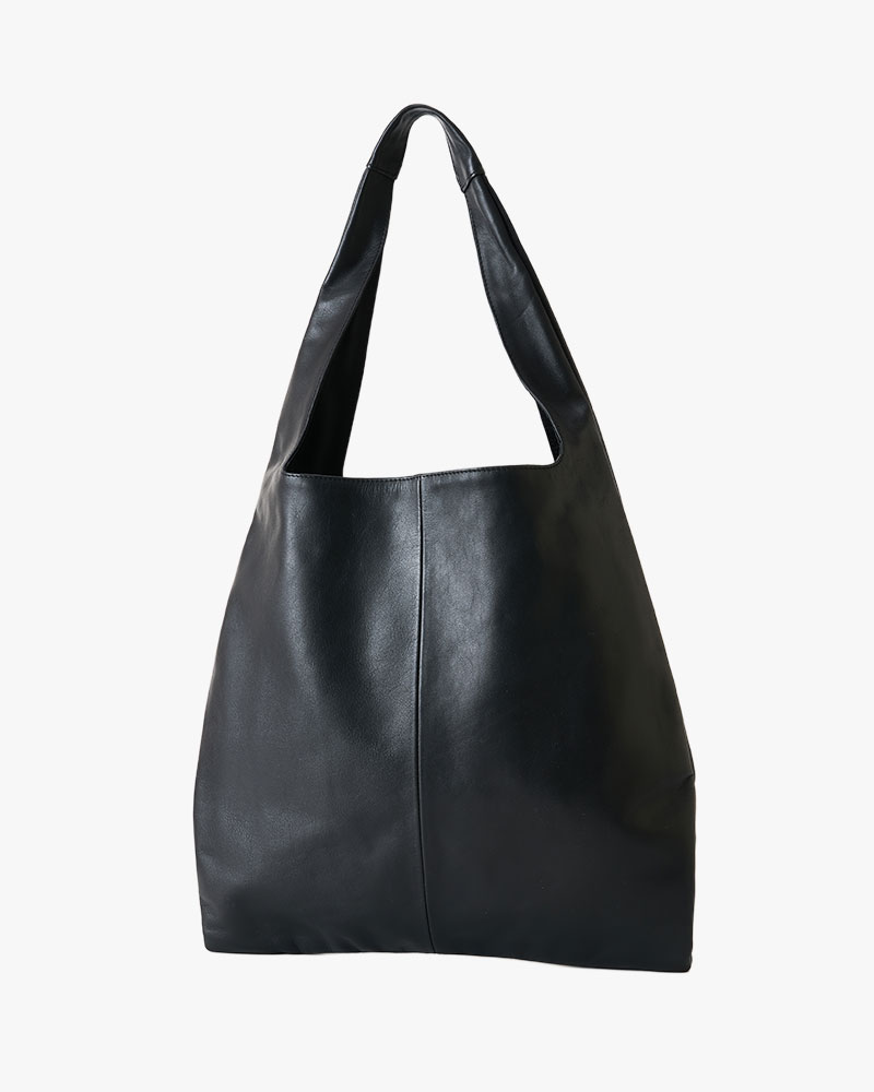 LEATHER TOTE BAG -BLACK-
