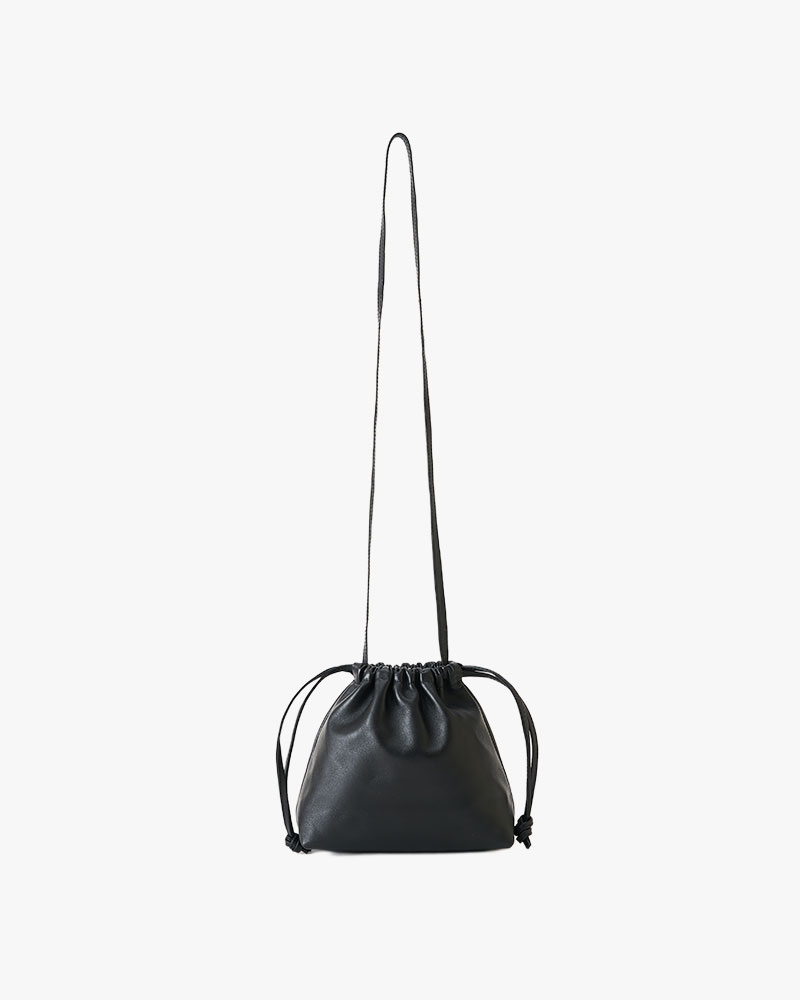 LEATHER KINCHAKU SHOULDER BAG -BLACK-