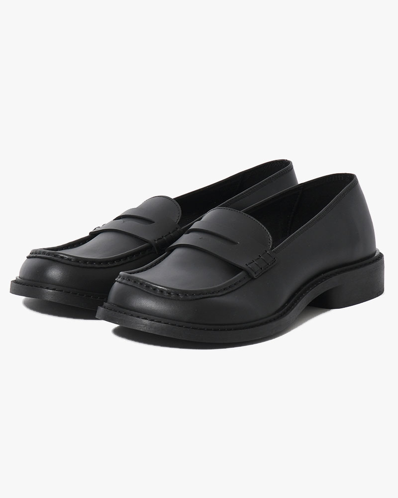 079 MOCASSIN -BLACK-