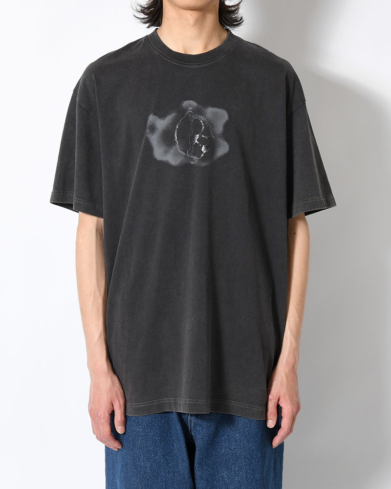 TEE METAL LOGO -SILVER BLACK-