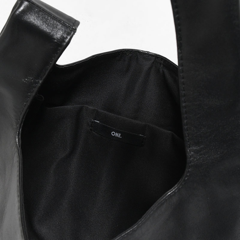 【期間限定発売:2/7～2/23】SHOPPING LEATHER HAND BAG -BLACK-