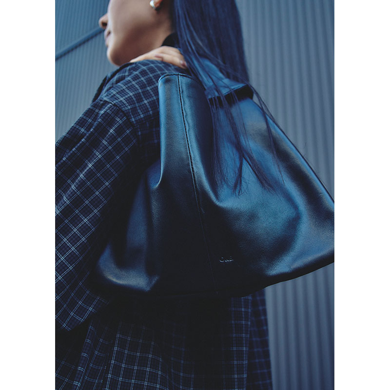 【期間限定発売:2/7～2/23】SHOPPING LEATHER HAND BAG -BLACK-