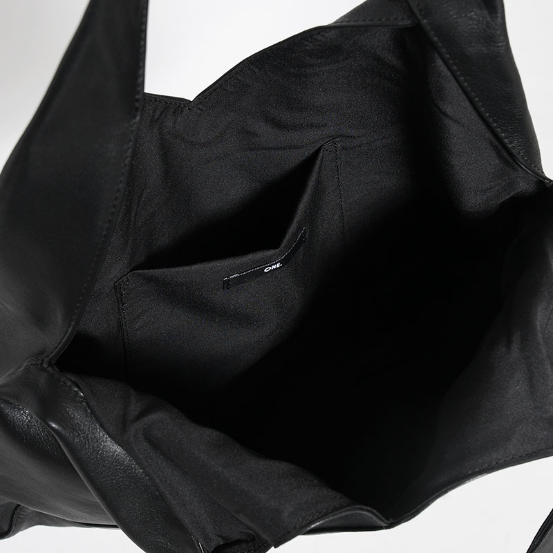 【期間限定発売:2/7～2/23】LEATHER MARCHE BAG -BLACK-