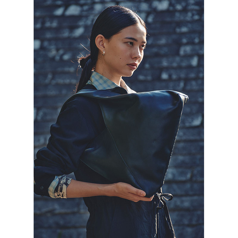 【期間限定発売:2/7～2/23】LEATHER MARCHE BAG -BLACK-