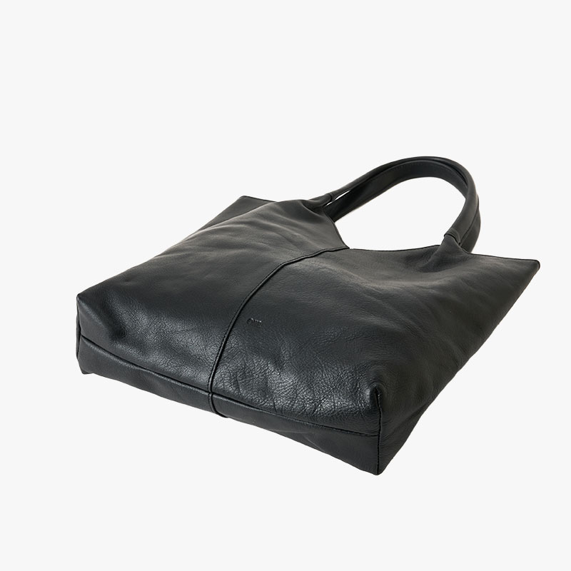 【期間限定発売:2/7～2/23】LEATHER URBAN TOTE -BLACK-