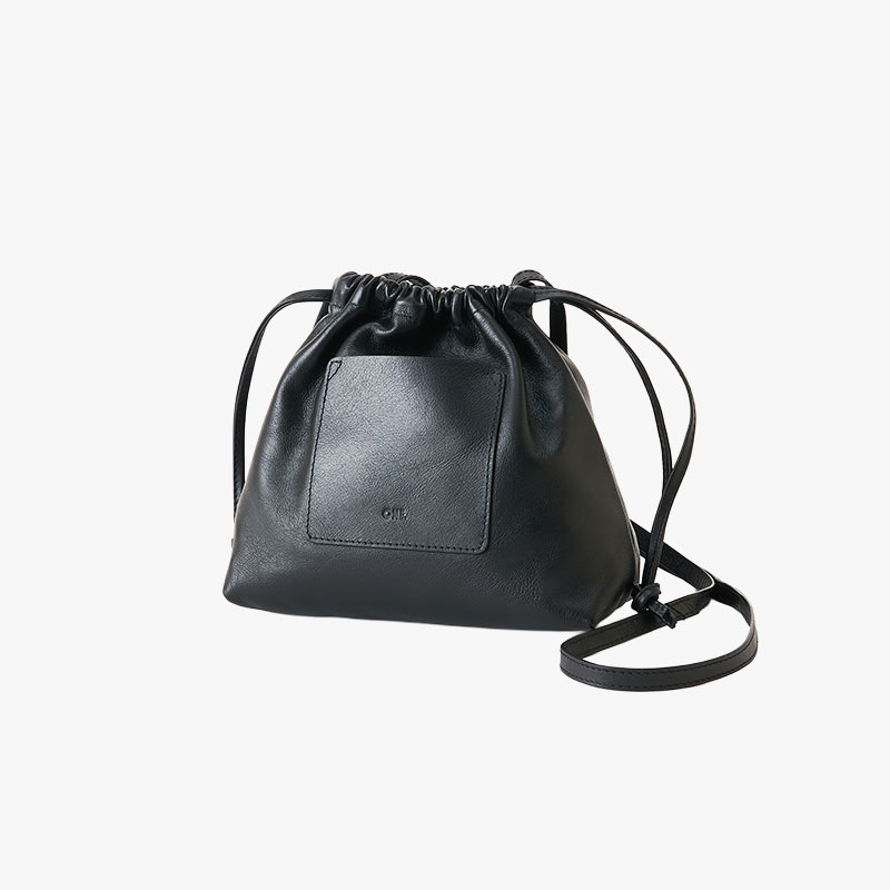 【期間限定発売:2/7～2/23】LEATHER KINCHAKU SHOULDER BAG -BLACK-