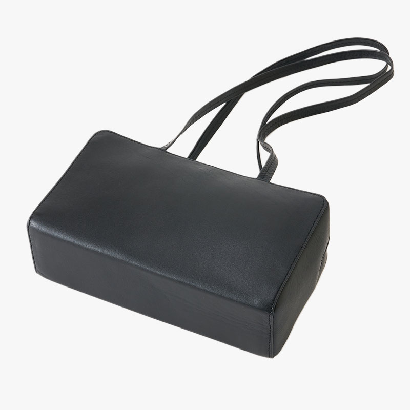 【期間限定発売:2/7～2/23】LEATHER SQUARE MINI BOSTON BAG -BLACK-